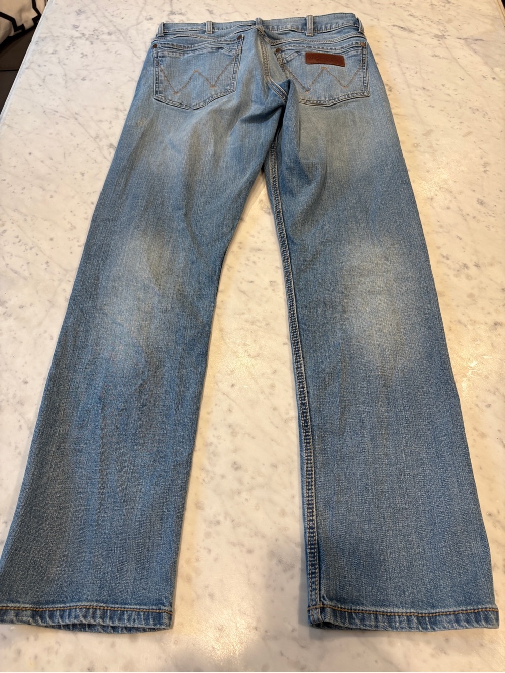 NWOT Men’s Wangler Retro Slim Straight Jeans, 31x32, Blue, Medium Wash - Picture 3 of 13
